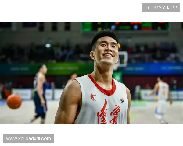 郭艾伦比赛里像拼命三郎，过家门口却能秒变沙发土豆？！